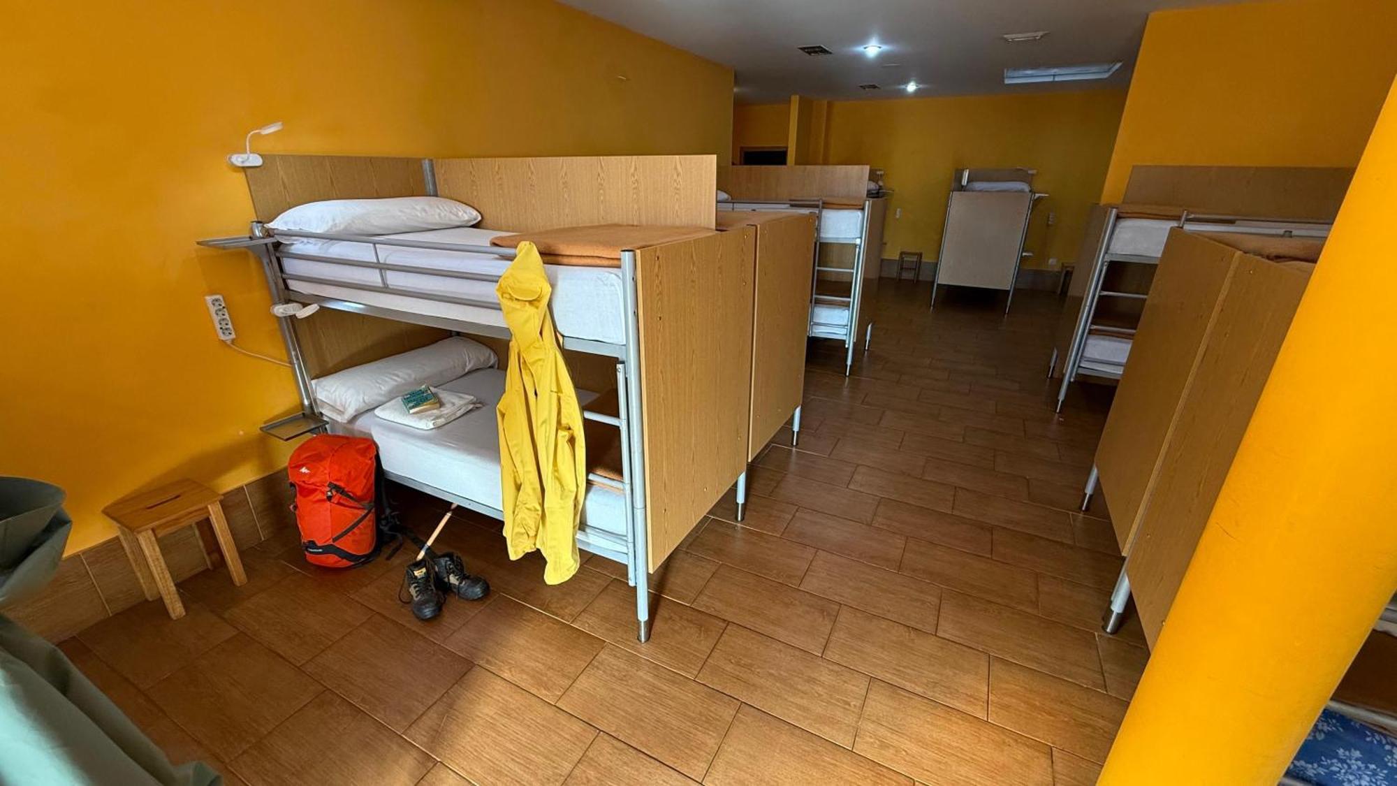 Albergue Lecer Sobrado Porta Exterior foto